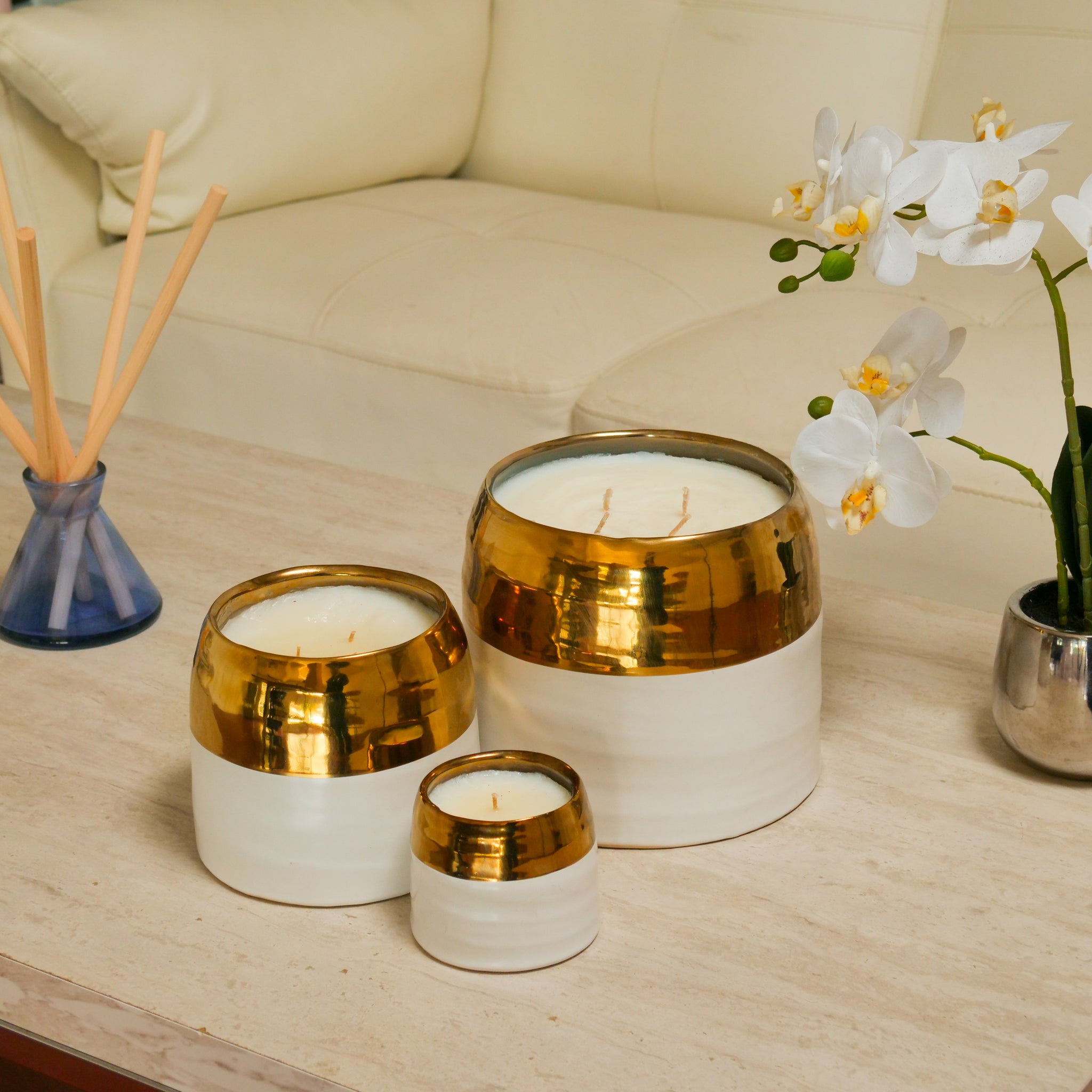 Stonecandles-Decor-White-and-Gold-Claire-Pot-2-Group